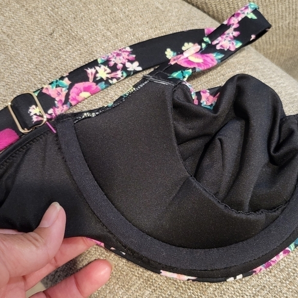 Victoria's Secret NWT floral print underwire bikini top 34C. - Picture 7 of 7